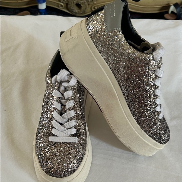 Ash Women's Silver Glitter Sneakers with Black and White Details - Picture 6 of 8